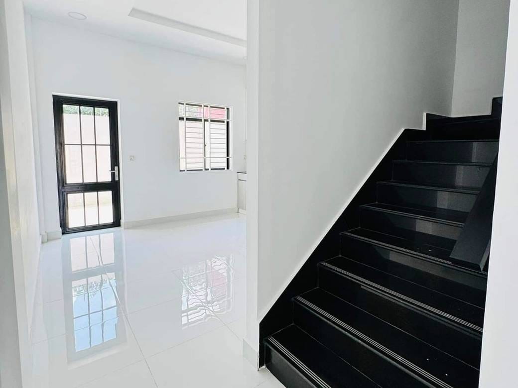 Dom szeregowy Na sprzedaż w Preaek Aeng, Chbar Ampov, Phnom Penh