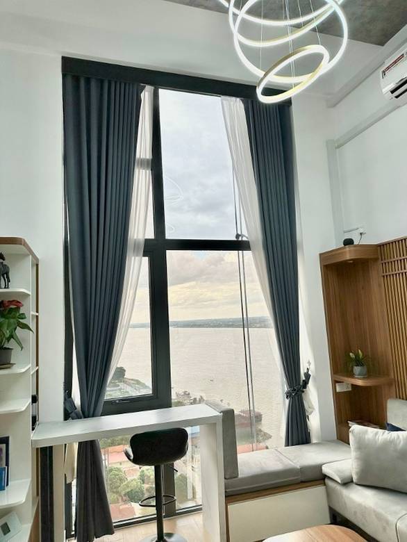 Condo Meublé For Sale & Rent