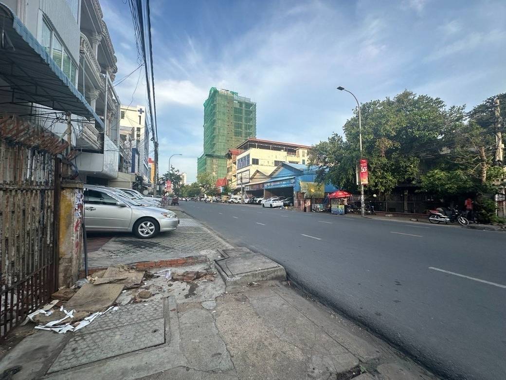 300 sqm Land Size Lot For Rent