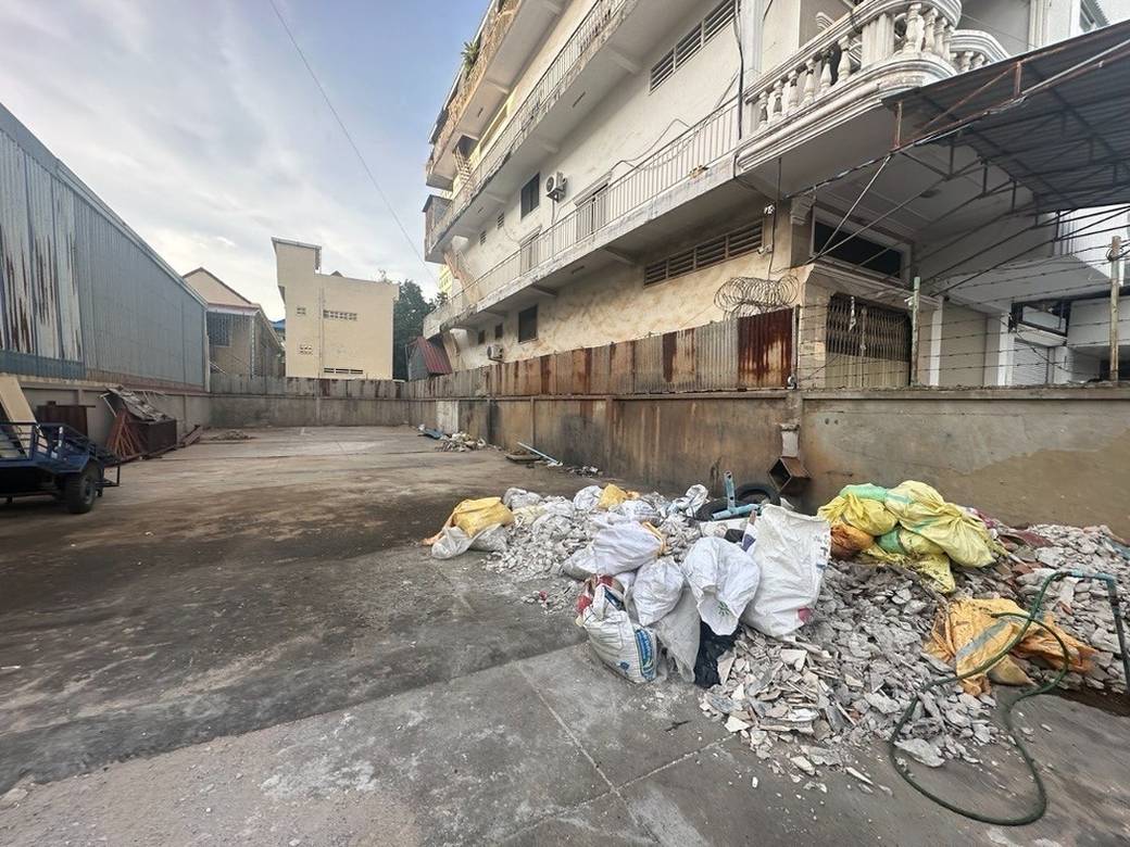 300 sqm Land Size Lot For Rent for $5,000
