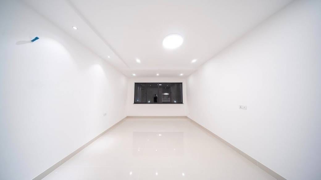 Chroy Changvar店屋出售，价格$250,000