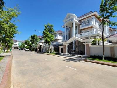 MeancheyHouse and lot出售，价格$1,680,000