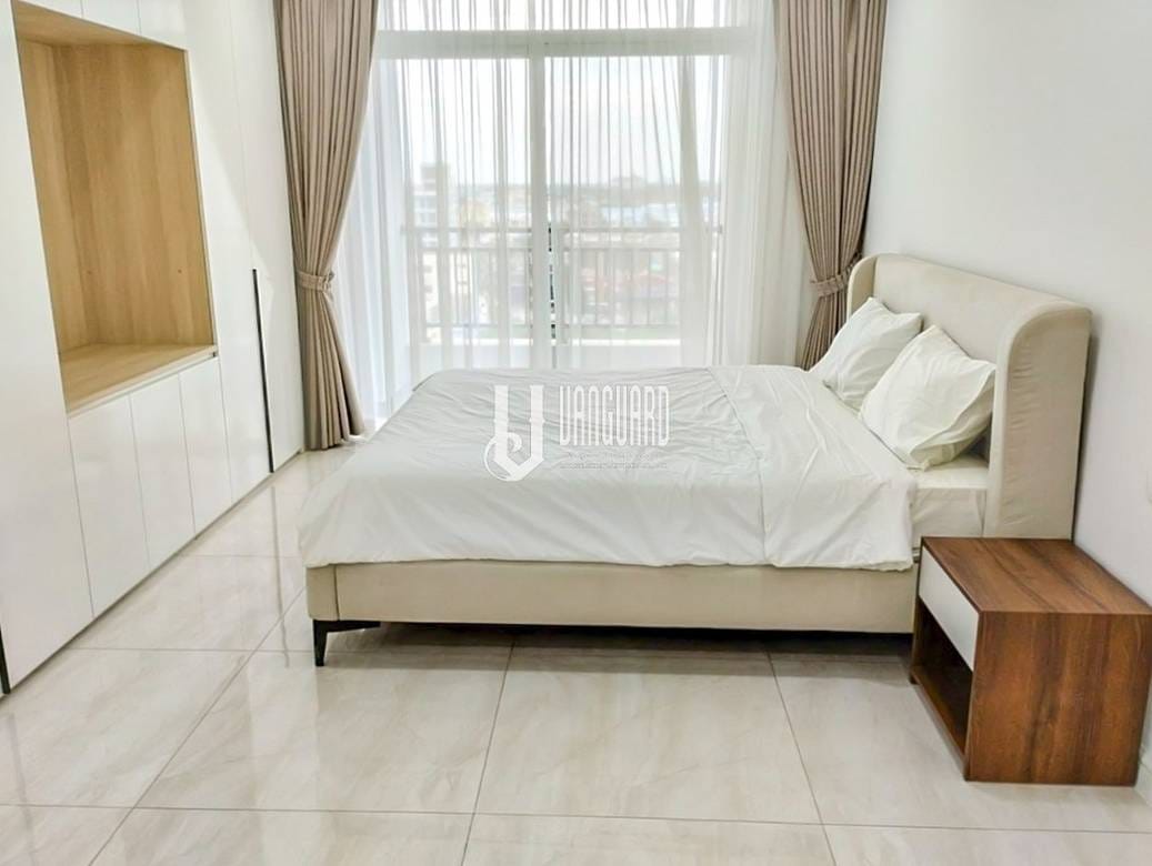 Condo Na wynajem w Sen Sok $1,500