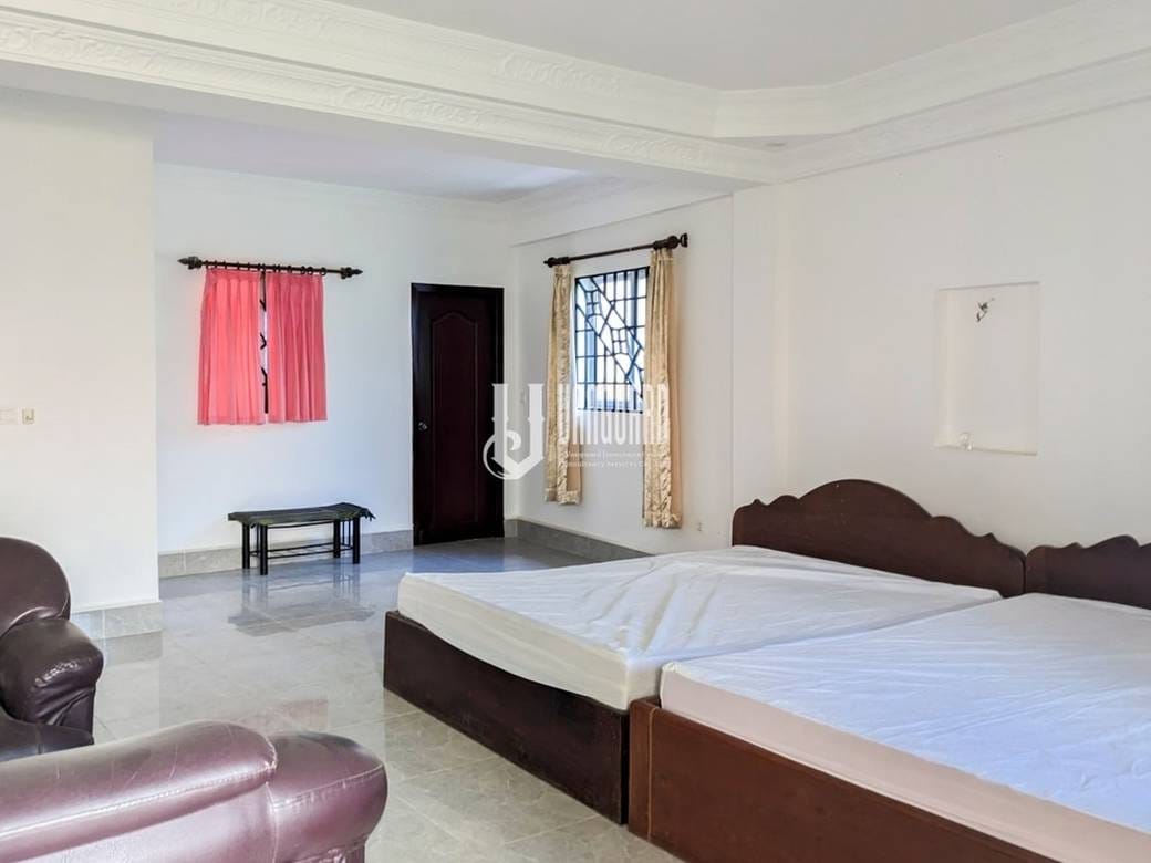 Здание For Sale & Rent in Чрой Чангвар, Чрой Чангвар, Пномпень