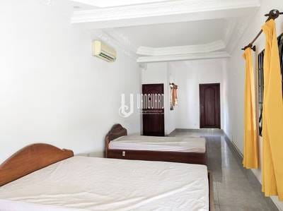 Здание For Sale & Rent in Chroy Changvar $3,000,000