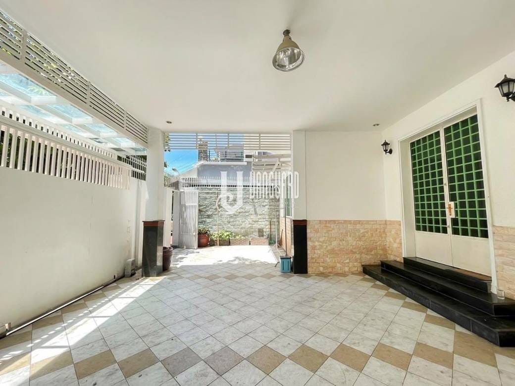 Toul Kork别墅出租，价格$1,500
