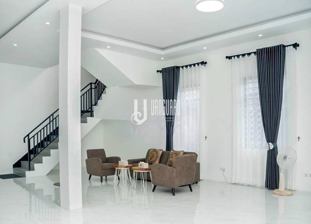 $2,500 Villa