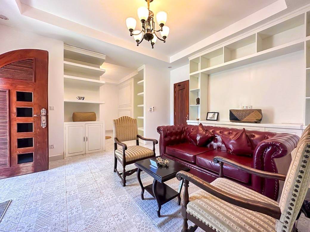$1,500 Villa