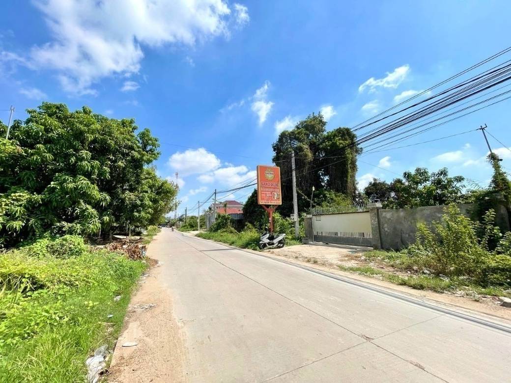 Lot À vendre de 1,508 m² de terrain