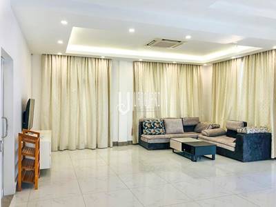 $3,300 Vila