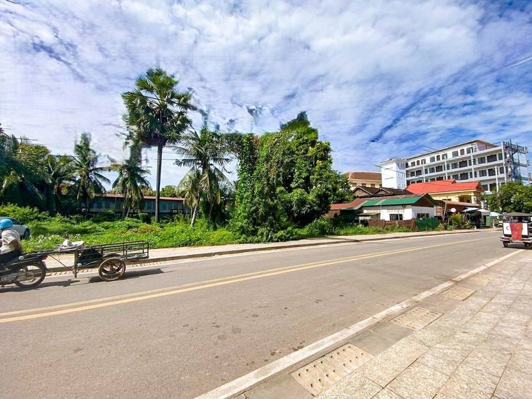 Lot À louer de 3,000 m² de terrain
