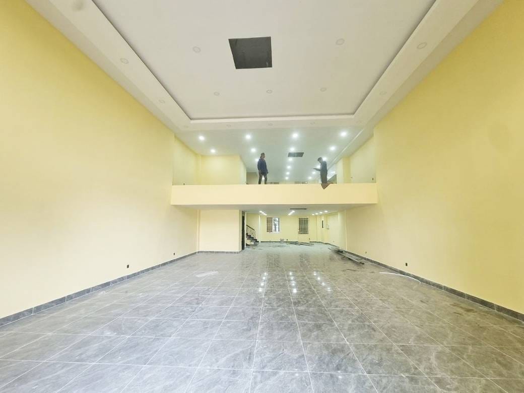 1,530 sqm Living Size Building For Rent in Chamkarmon