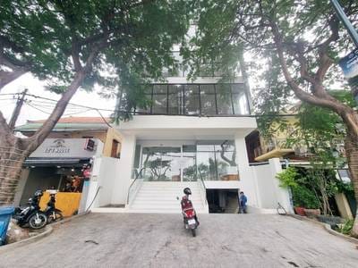 Chamkarmon에 있는 전용면적 185㎡ 건축 임대