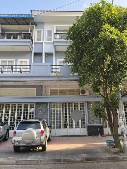 Flat House Na sprzedaż w Phnom Penh Thmey, Sen Sok, Phnom Penh