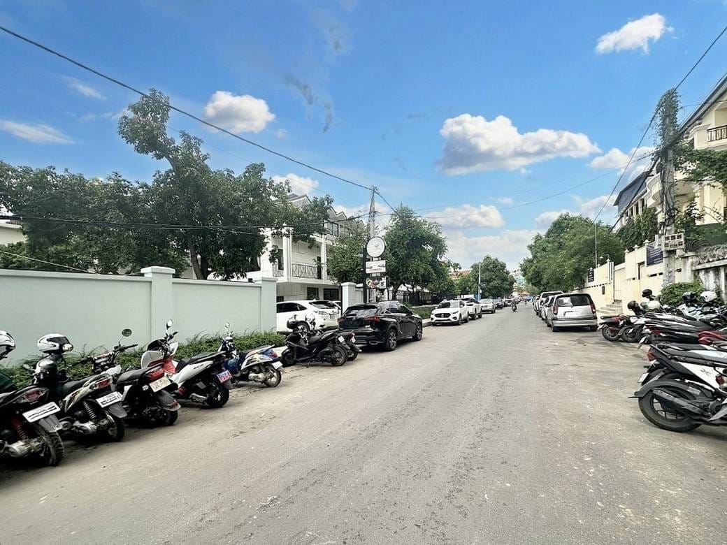 Pozemky K pronájmu in Tuek L'ak 1, Toul Kork, Phnom Penh