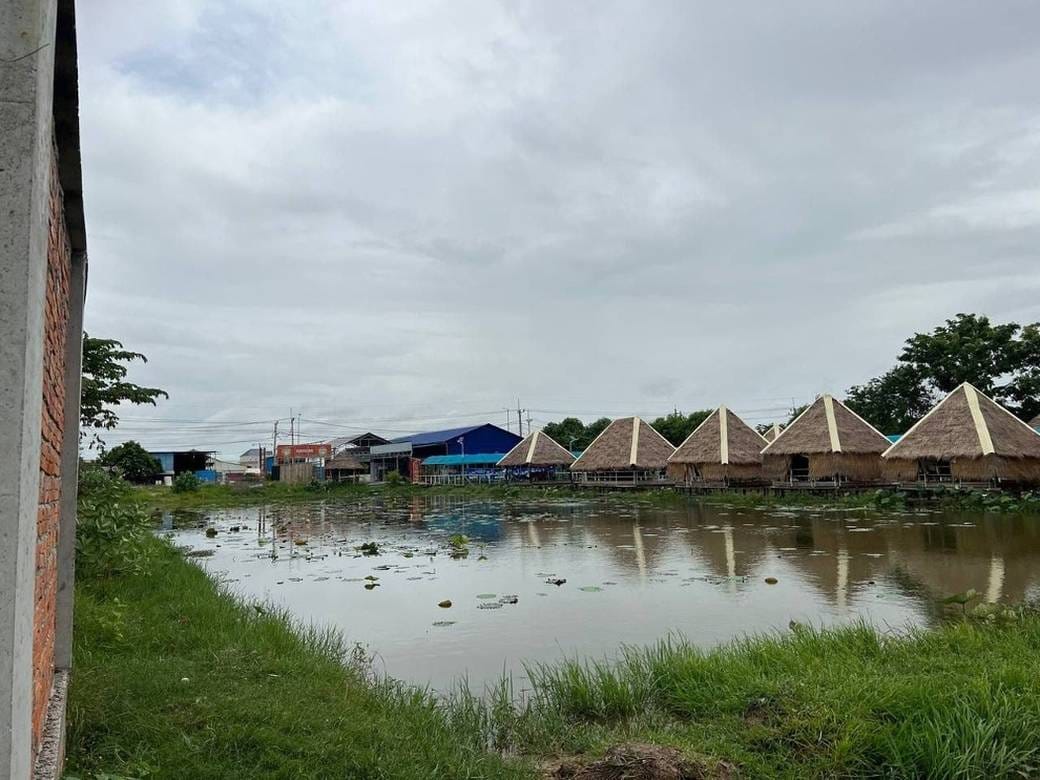 ដី សំរាប់ជួល ទំហំដី 2,400 ម៉ែត្រការ៉េ