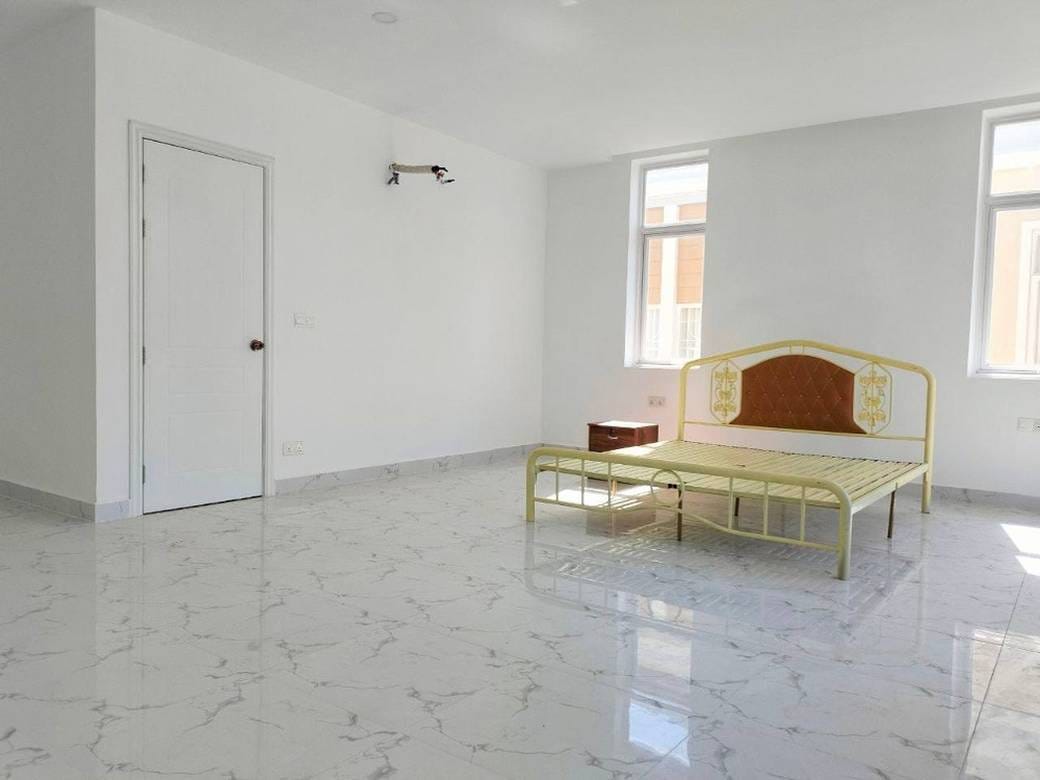 Villa À louer de 75 m² habitables à Chroy Changvar