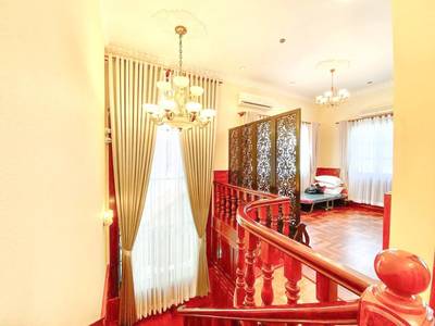 $1,600 Condo