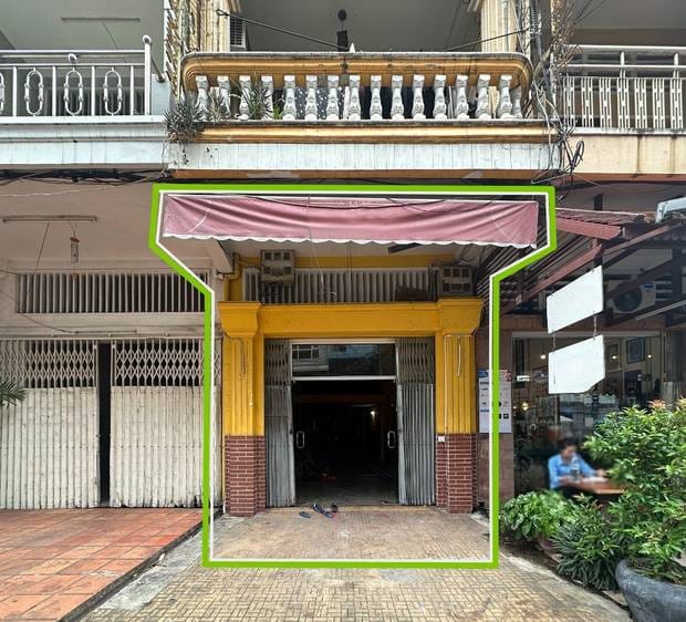 Shophouse For Rent in Chey Chumneah, Daun Penh, Phnom Penh