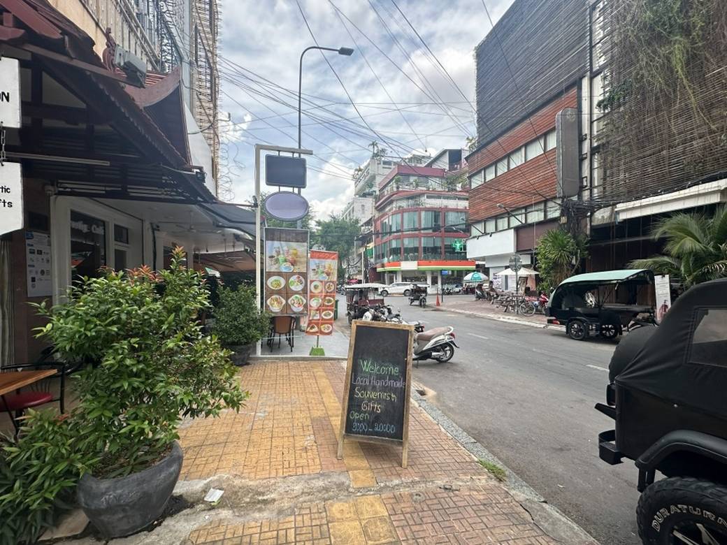 54 sqm Living Size Shophouse K pronájmu in Daun Penh