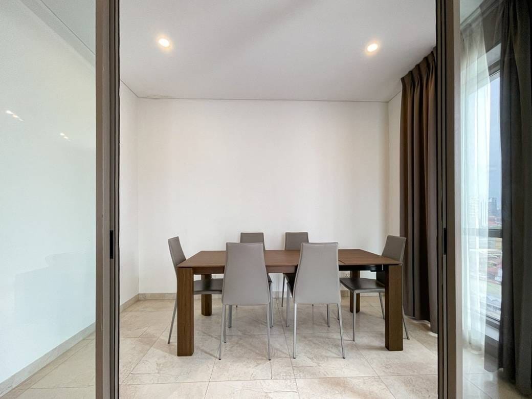 Condo For Rent in Chamkarmon $1,300