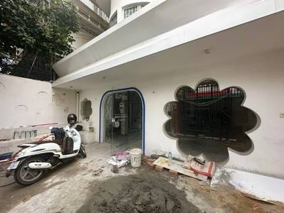 128 sqm Land Size Shophouse Na prodej