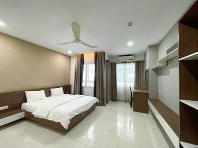 Chamkarmon Serviced Apartment For Rent in Tonle Bassac Chamkarmon $1,200
