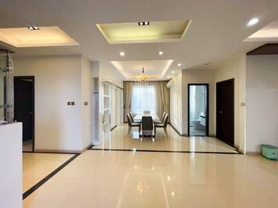 Penthouse For Sale & Rent à Tonle Bassac, Chamkarmon, Phnom Penh