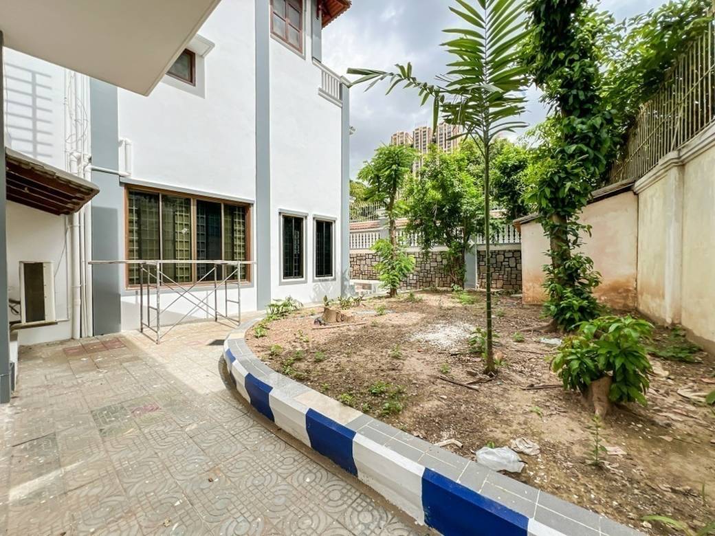 Vila K pronájmu in Tonle Bassac, Chamkarmon, Phnom Penh