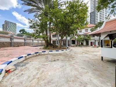 $5,000 Vila