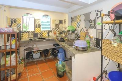 Chamkarmon排屋出租，价格$2,500