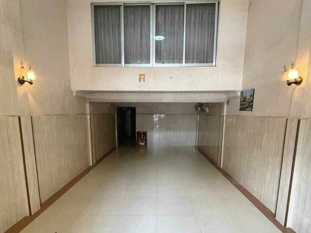 Dom z lokalem handlowym Na wynajem o powierzchni mieszkalnej 168 m² w Boeng Keng Kang