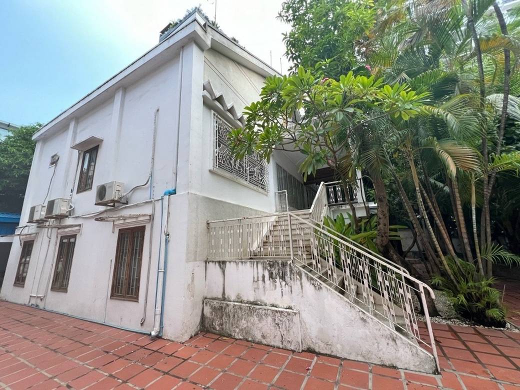 $3,000 Vila