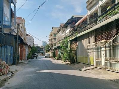 $450,000 Maison