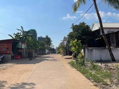 200 sqm Land Size Shophouse Na prodej