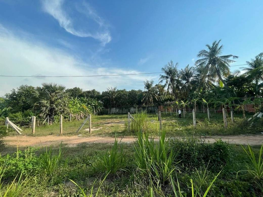 ที่ดิน สำหรับขาย ใน Khsach Kandal $62,000