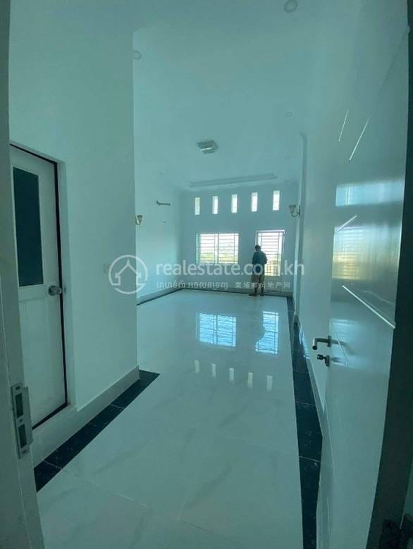 82平方米土地面积的排屋For Sale & Rent