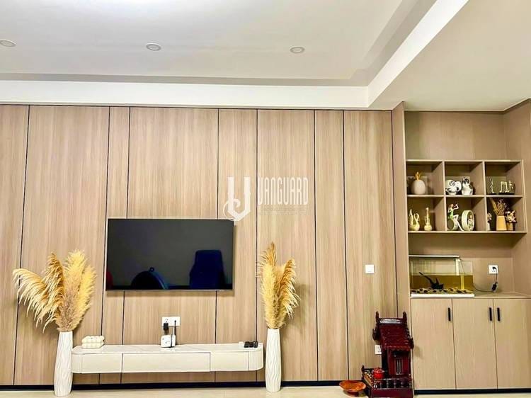 ลิงก์เฮ้าส์ สำหรับเช่า ใน Preaek Lieb, Chroy Changvar, Phnom Penh