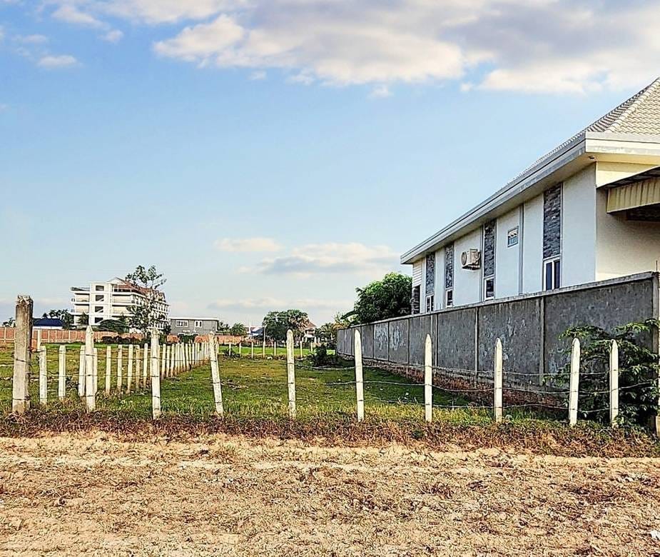 Земля Для Продажи in Кандаек, Прасат Баконг, Сием Реап