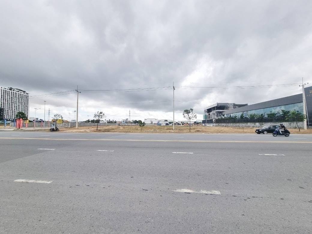 Lot สำหรับขาย ขนาดที่ดิน 10,057 ตร.ม.
