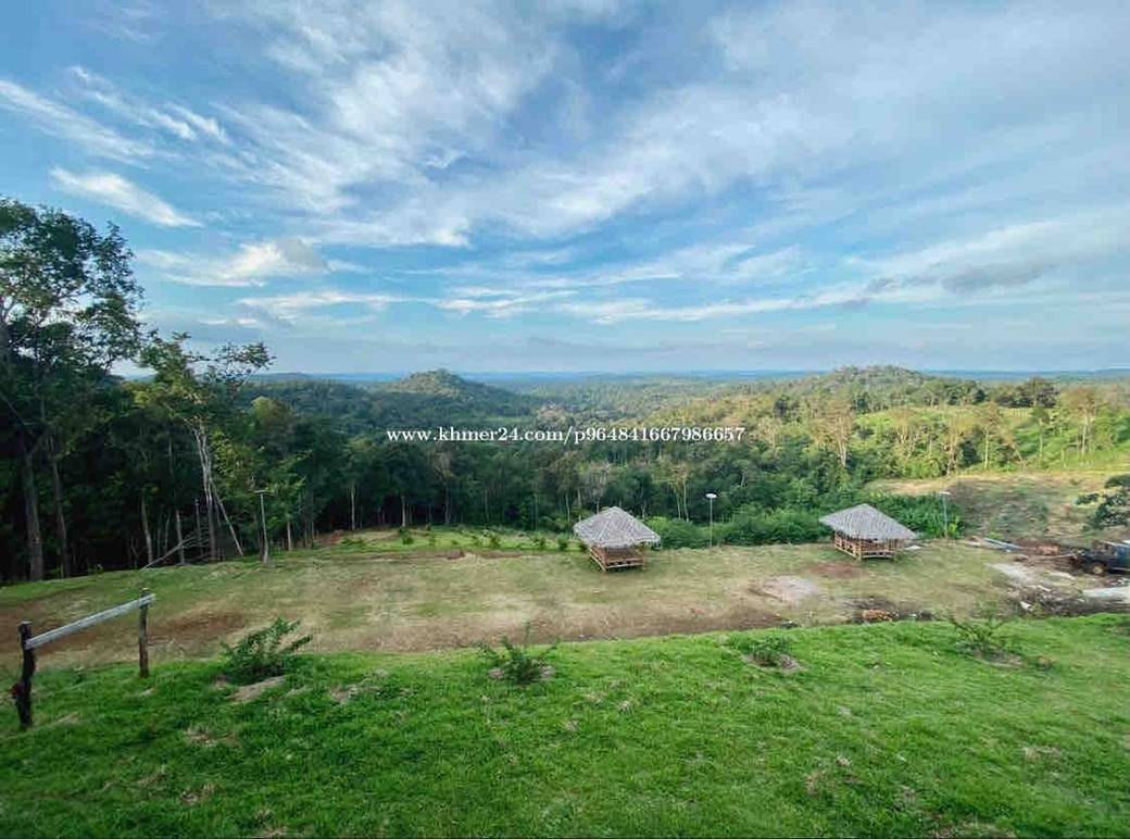 Saen Monourom에 있는 리조트 매매 $850,000