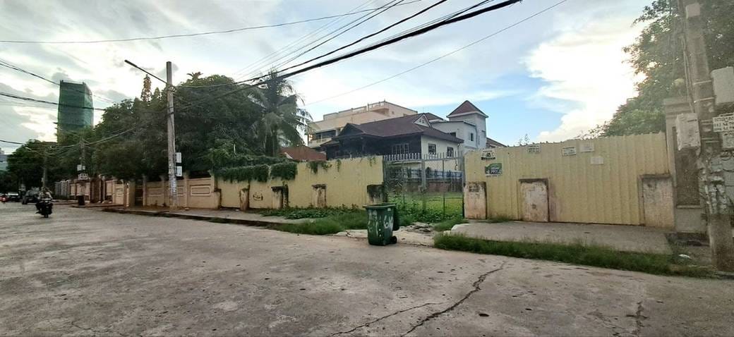 Toul Kork Lot For Sale in Toul Kork