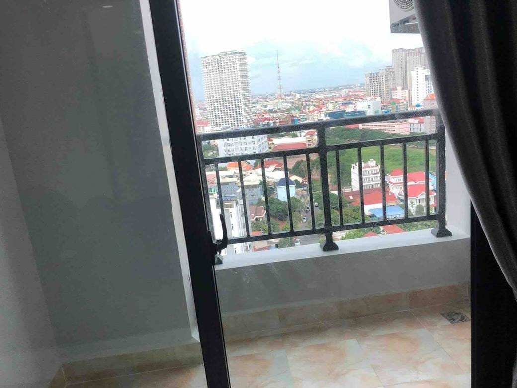 UK Condo 313 出售