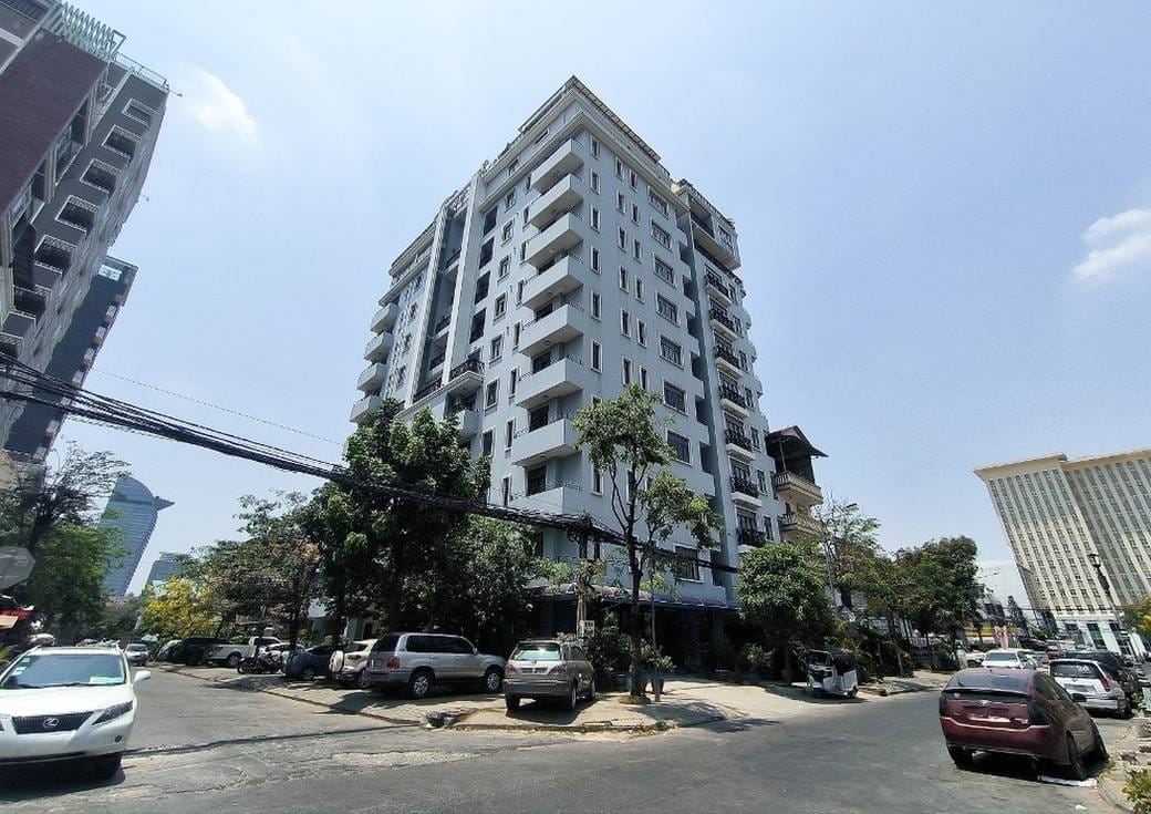 124 sqm Living Size Kanceláře K pronájmu in Daun Penh