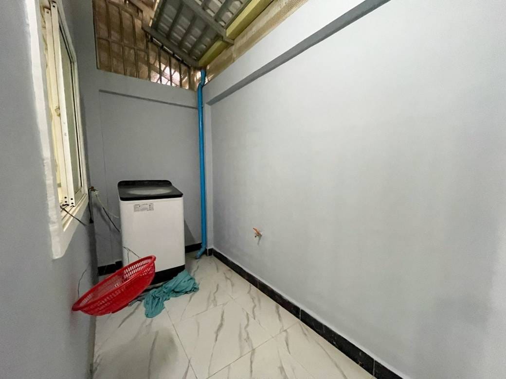 Chbar Ampov189平方米使用面积联排住宅出售