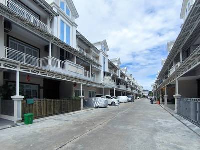 232 sqm Land Size Link House For Sale