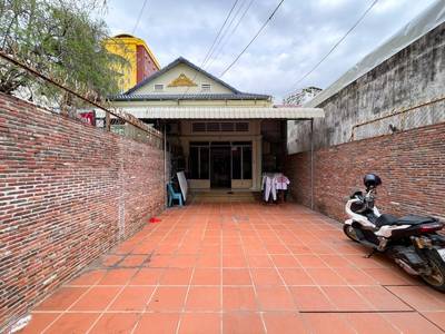 120 sqm Land Size House and lot For Rent