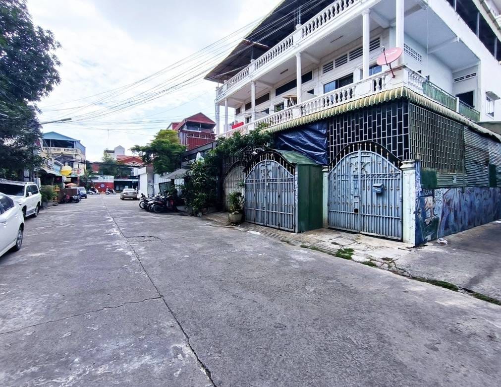 House and lot Na prodej in Tumnob Tuek, Boeng Keng Kang, Phnom Penh