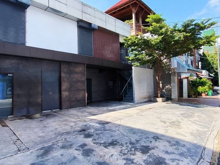 CommercialShophouse For Rent in BKK 1, Boeng Keng Kang, Phnom Penh