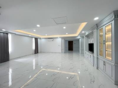 600 sqm Land Size Villa For Rent